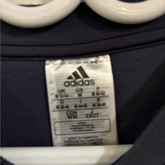 Adidas pull over - Picture 2 of 3